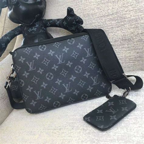 grüne louis vuitton tasche|louis vuitton tasche herren.